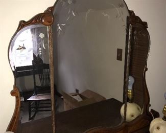 ANTIQUE VICTORIAN DRESSER WITH ETCHED MIRROR