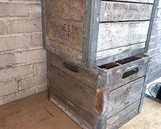 VINTAGE DETROIT MI UNITED DAIRY INC WOOD AND METAL DAIRY MILK CRATES 