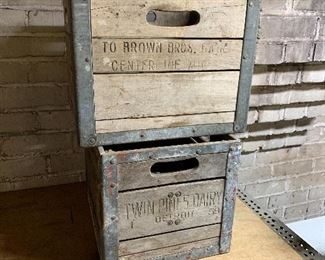 VINTAGE DETROIT MI UNITED DAIRY INC WOOD AND METAL DAIRY MILK CRATES 