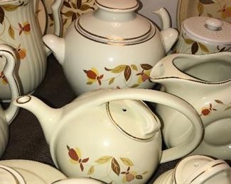 HUGE COLLECTION OF VINTAGE HALL'S AUTUMN LEAVES DINNERWARE CHINA