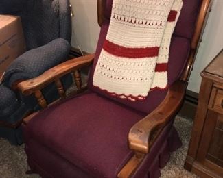 VINTAGE ROCKING CHAIR