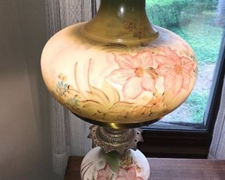 ANTIQUE PAINTED FLORAL LAMP