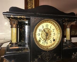 SETH THOMAS ANTIQUE MANTEL CLOCK
