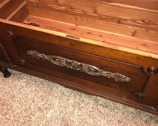 ANTIQUE TRUNK / HOPE CHEST