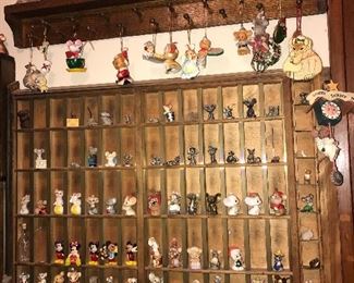 COLLECTION OF MINIATURE MICE / MOUSE FIGURINES