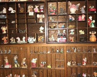 COLLECTION OF MINIATURE MICE / MOUSE FIGURINES