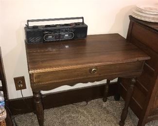 ANTIQUE DESK