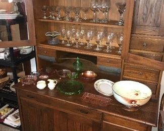 ANTIQUE COUNTRY PRIMITIVE CUPBOARD / HOOSIER CABINET WITH HUTCH