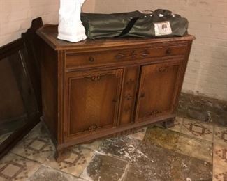 ANTIQUE CABINET / BUFFET