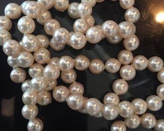 fresh water pearls 8ml 28"