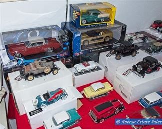 TABLES of Vintage Collector Cars