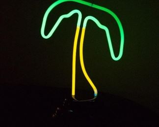 NEON Palm Tree Light