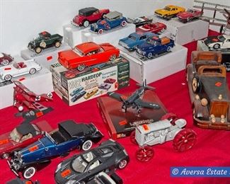 Table FULL of Collectible Cars