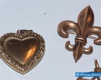 10k Gold Charms