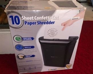 Paper shredder 
