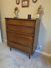 vintage chest of drawers