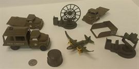 Vintage Army Base Equipment Plastic 10 pcs RR5055 https://www.ebay.com/itm/113732393935