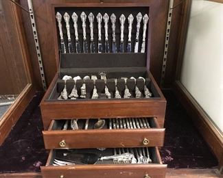 108 pieces of Oneida Sterling Silver. Low estimate $1000
