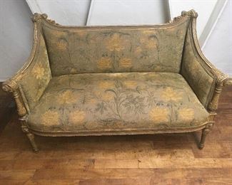 Settee. Low estimate $350