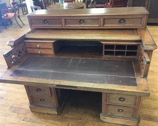 Antique desk. Low estimate $250