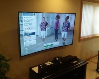 Large curved screen tv!