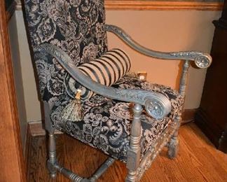 SIDE VIEW OF CHAIR