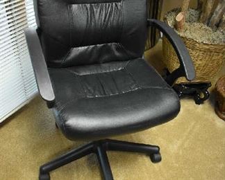 LEATHER DESK CHAIR