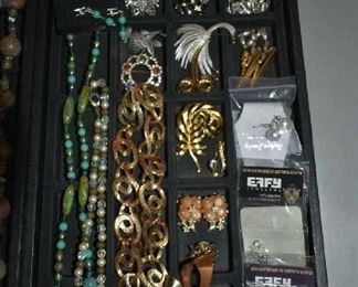 COSTUME JEWELRY 