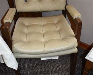MURPHY MILLER CHAIR
