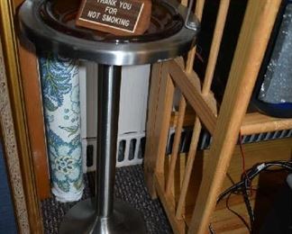 ASH TRAY