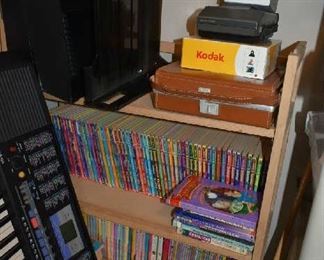 FOLDABLE SHELF, BOOKS