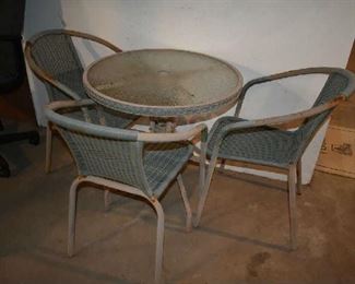 PATIO SET
