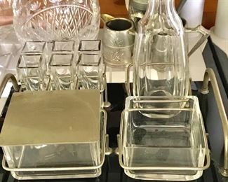 Glass entertainment set