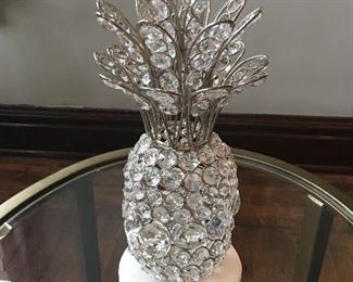 The way the sunlight hits this centerpiece is spectacular!
