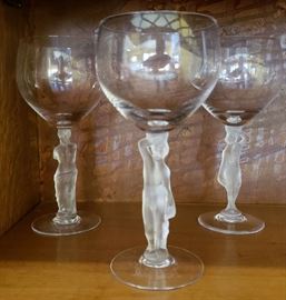 Bayel Baccuhus Frosted  Wine Glass  Stemware