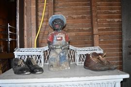 Black Americana “Unusual Lunch Bucket”. 