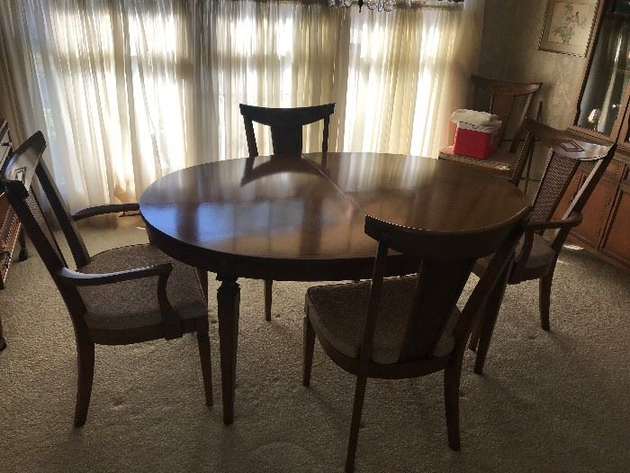 Mid Century Dining Table / 6 Chairs / Leaves $ 346.00