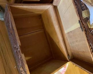 #5 carved trunk wood as is hinge $75.00