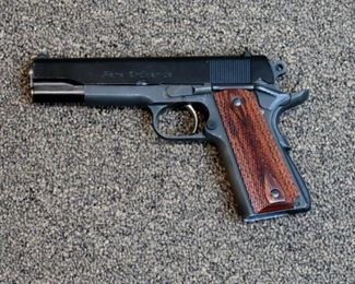 LOT # 12 - PATRIOT ORDNANCE FACTORY (POF) CUSTOM 5.56 CARBINE                                                                          LOT # 13 - PARA-ORDNANCE 7.45 LDA PISTOL AUCTION ESTIMATE - $850.00 - $1,000.00 
CALIBER .45ACP, DOUBLE ACTION PISTOL, 3 DOT SIGHTS, BEAVERTAIL GRIP SAFETY