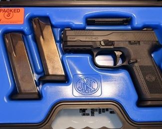 LOT # 1 - FN HERSTAL FNS40 PISTOL                                               AUCTION ESTIMATE - $400.00 - $550.00                                                                      CALIBER .40 S&W, CONDITION IS NEW IN BOX