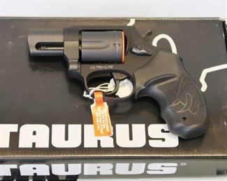 LOT # 17 - TAURUS M85 ULTRALIGHT REVOLVER                      AUCTION ESTIMATE - $275 - $350.00                                                                                      CALIBER - .38 SPECIAL, CONDITION IS NEW IN BOX