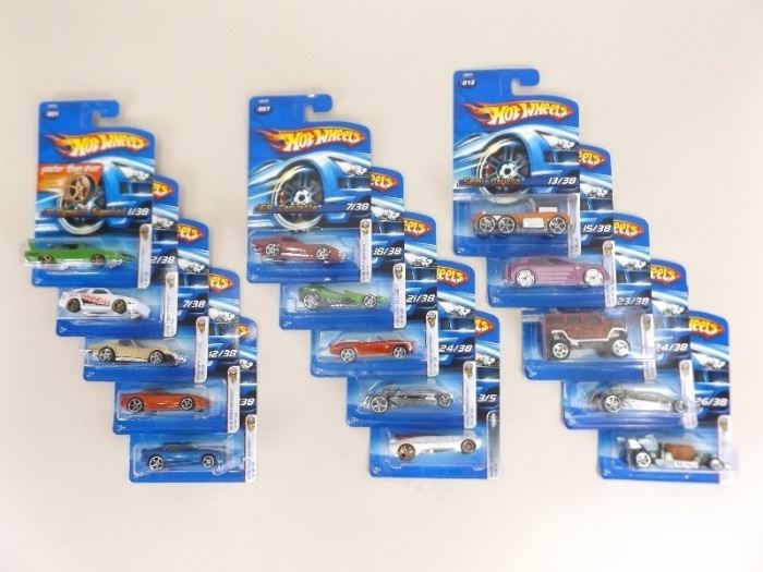 15 NEW 2006 Hot Wheels First Editions
