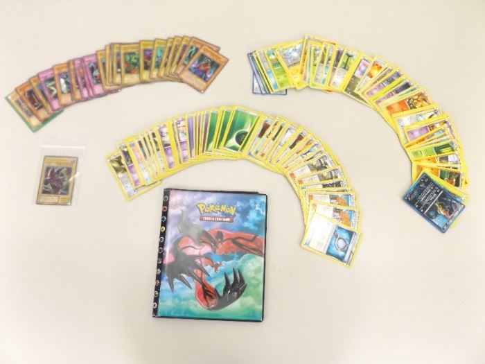 Ultra Rare Japanese Dark Magician YuGiOh, Pokemon Foil, etc. Cards

