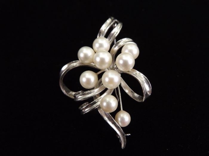 Antique .925 Sterling Silver Cultured Pearl Flower Brooch
