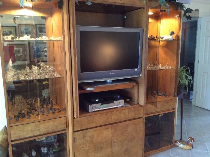 Burled entertainment center (Matter Brothers)