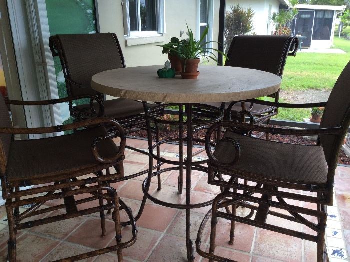 Lanai high-top with 4 chairs