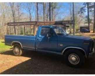 1984 Ford F250 Diesel Truck wth Ladder Rack