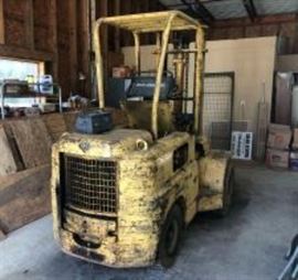 Allis Chalmers Gasoline All Terrain Forklift w/ Dual Front Tires