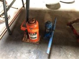 2 Bottles Jacks - 22 ton and 4 ton 