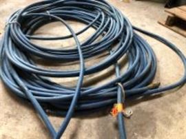 2 Air Hoses